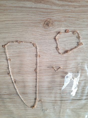 Parure collier bracelet boucles d'oreilles