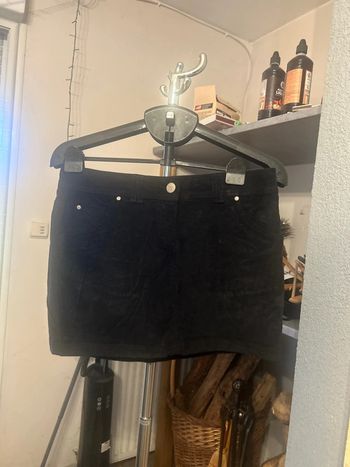 Mini jupe en velours noir