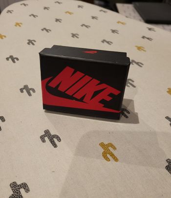 boîte nike pour porte clé