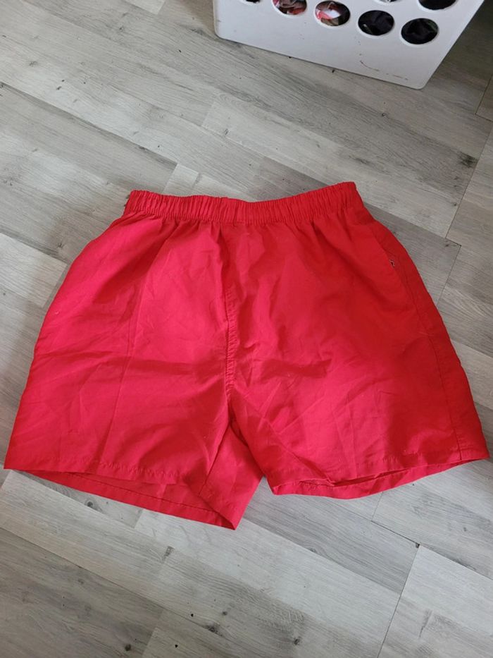 Short de bain taille M