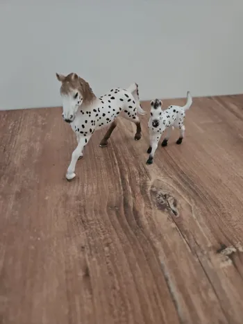 Lot jument et poulain Schleich