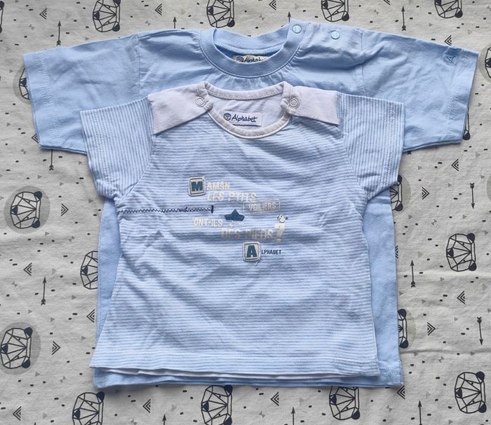 Lot de tee-shirt Alphabet taille 12 mois/ 1 ans