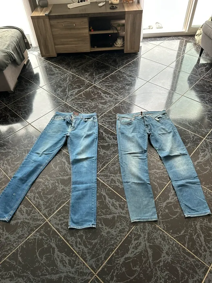 2 jeans 46 et 48
