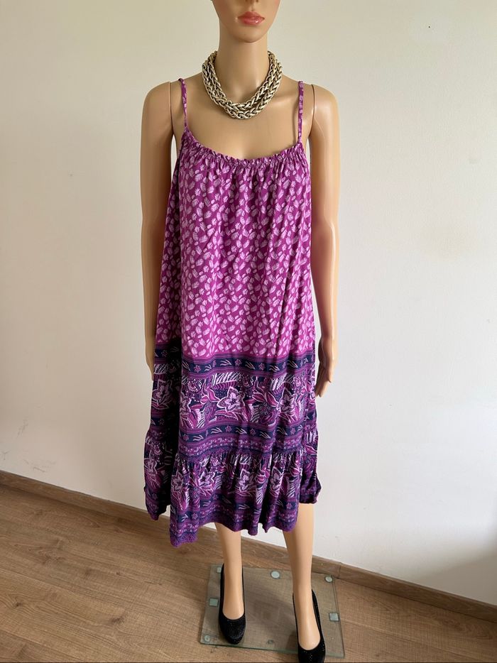 Robe d’été à bretelles taille unique jamais portée - photo numéro 3