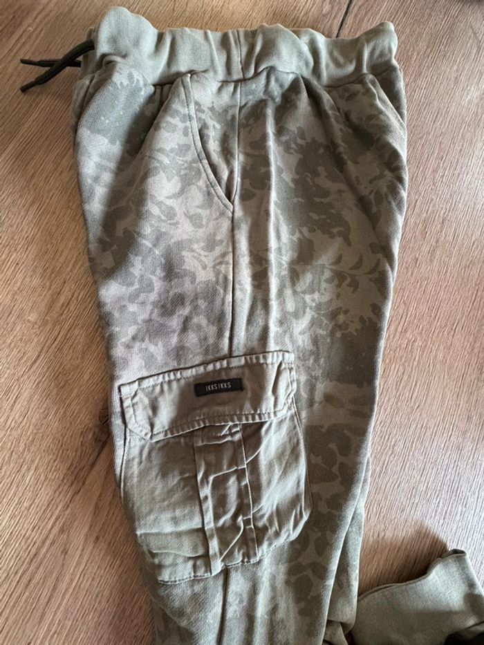 Pantalon style jogging ikks taille 10 ans excellent état - photo numéro 15