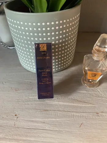 Rouge à lèvres Estée Lauder mat