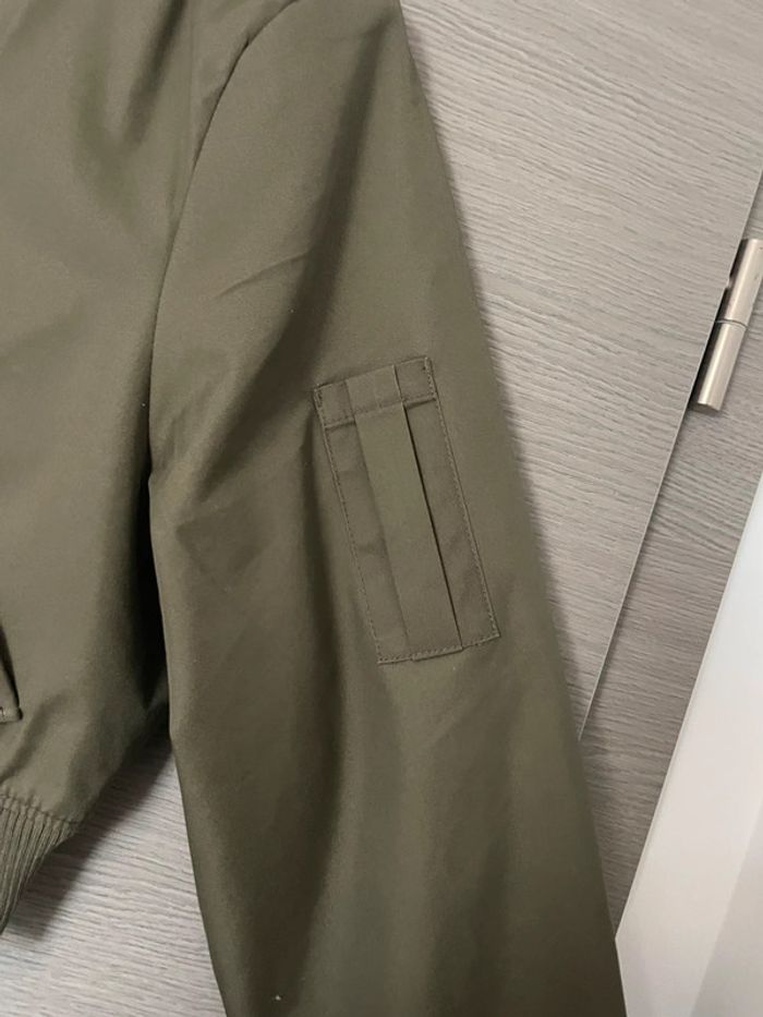 Superbe veste bomber H&M kaki taille L - photo numéro 3