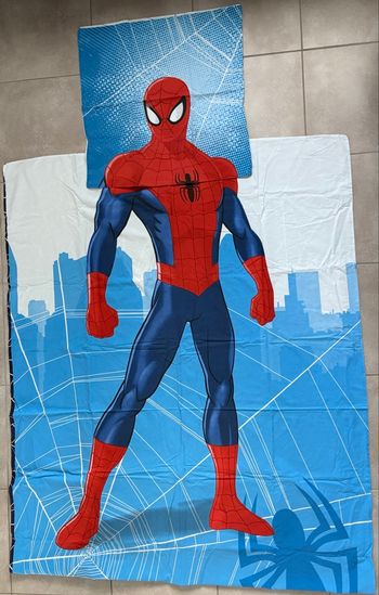 Housse de couette et taie d'oreiller Spiderman
