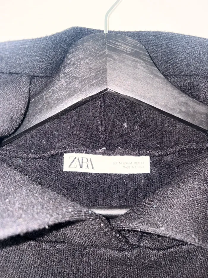 Sweat-shirt à capuche et poche noir Zara - photo numéro 4