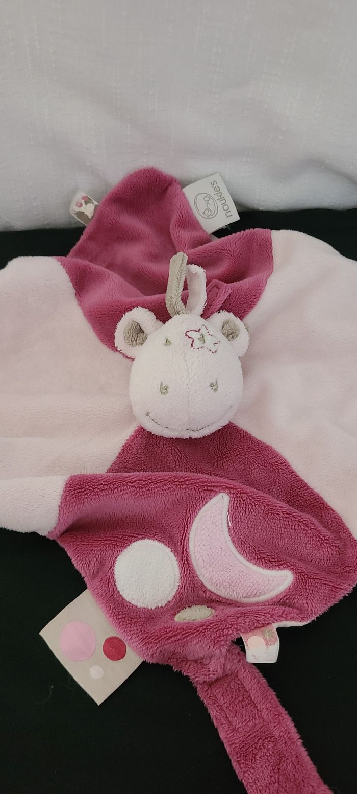 Doudou plat Lucie dragon NOUKIE'S Victoria et Lucie lune rose 24 cm - photo numéro 4