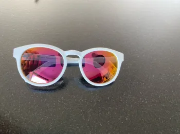 Lunettes de soleil blanche