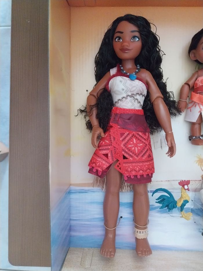 Poupée Vaiana 2 avec coq Hei Hei Disney Store Moana