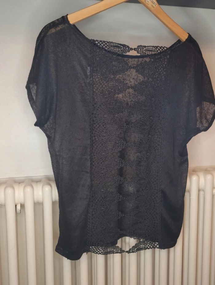 Tee-shirt noir chiné broderie dans le dos Marque Mim - photo numéro 2