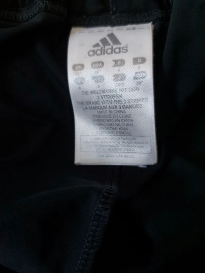 Short adidas taille 38 - photo numéro 5