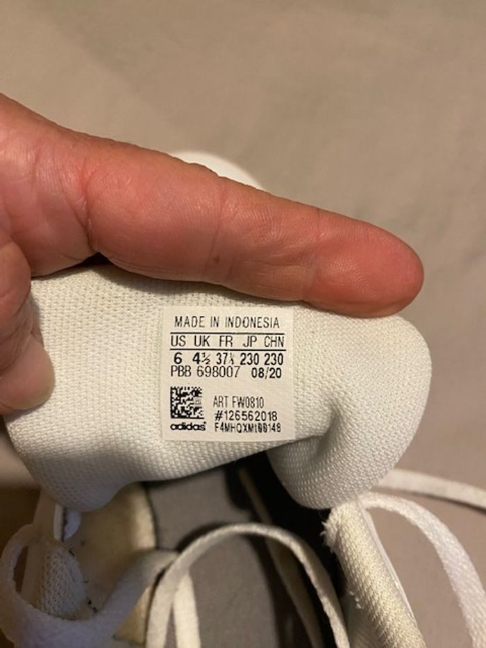 Basket Adidas blanche et rose - photo numéro 5