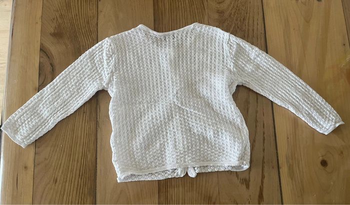 🤍 Gilet blanc – 24 mois – Kiabi - photo numéro 2