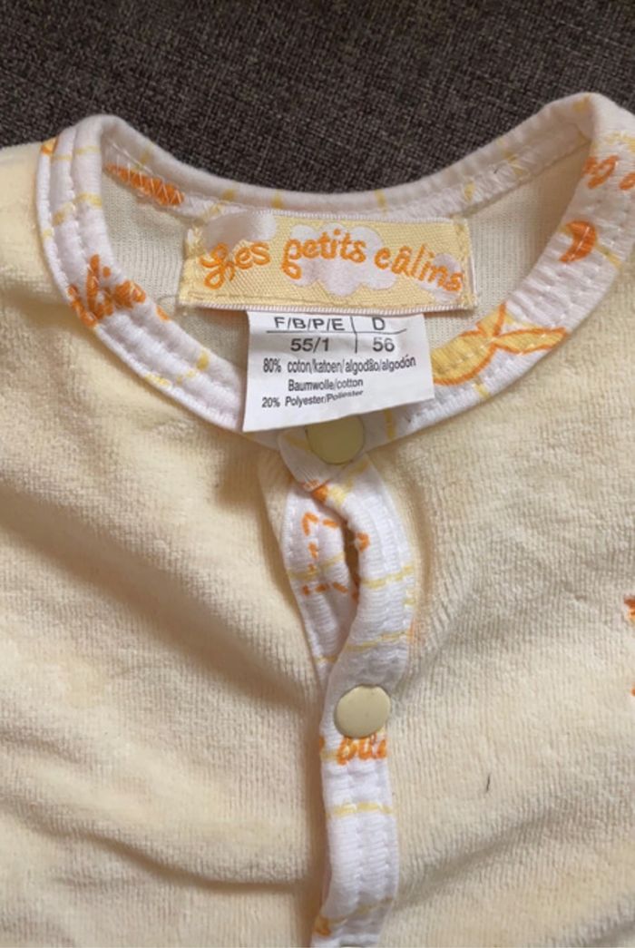 Lot ensembles 1 mois de 50 à 54 - photo numéro 2