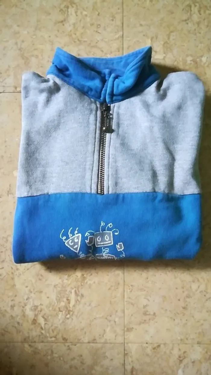 Pull 8 ans