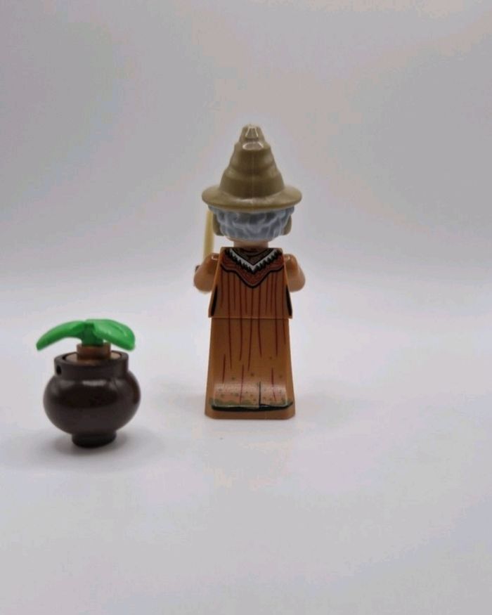 Figurine type lego  Professeur Chourave Harry Potter - photo numéro 2
