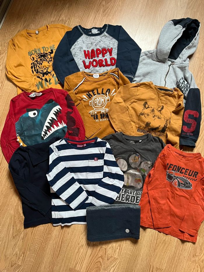 Lot vêtements garçon 4 ans