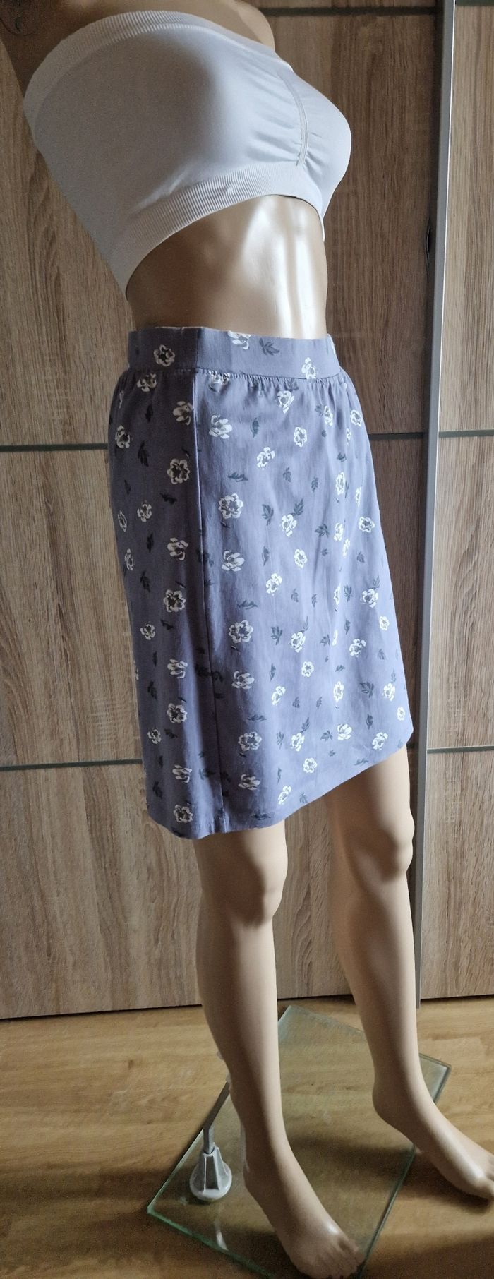 Jupe femme grise à fleurs 38/40 - photo numéro 10