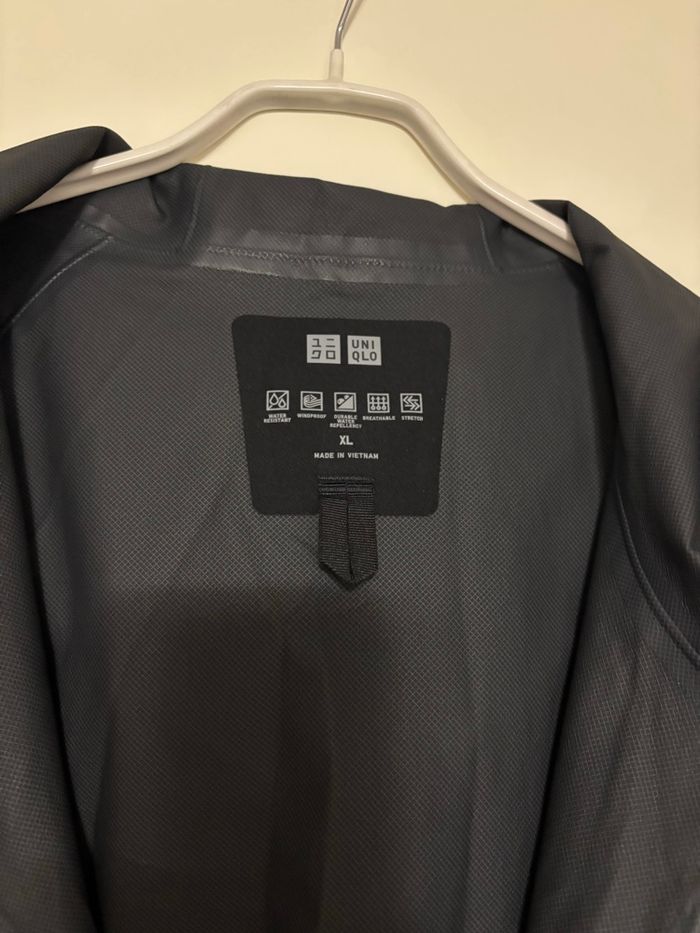 Kway Uniqlo taille XL noir - photo numéro 9