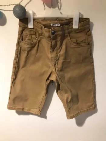 bermuda 16 ans