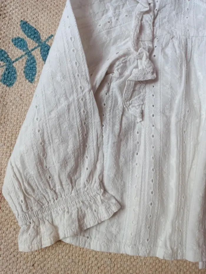 Chemisier blanc dentelle broderie primark 4/5 ans - photo numéro 3