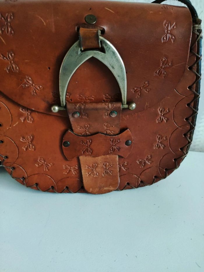 Sac vintage rigide - photo numéro 3