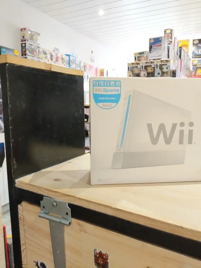 Nintendo Wii Blanche en boîte - photo numéro 2