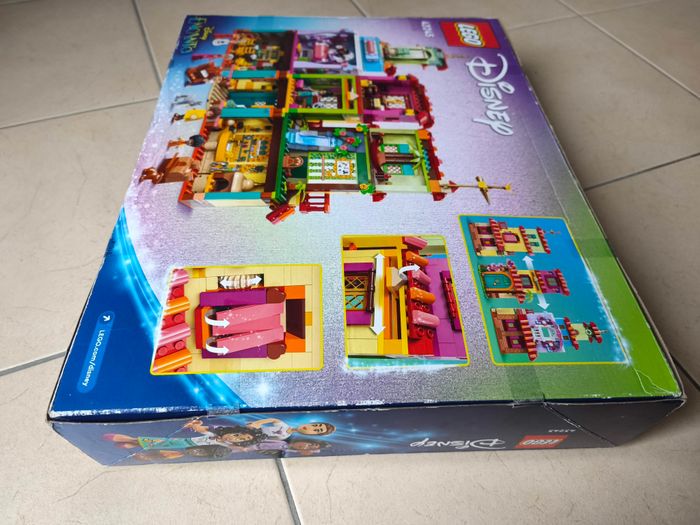 LEGO Disney - La maison magique des Madrigal (43245) - photo numéro 9