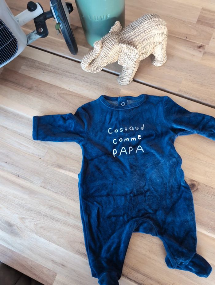 Pyjama 1 mois - photo numéro 2