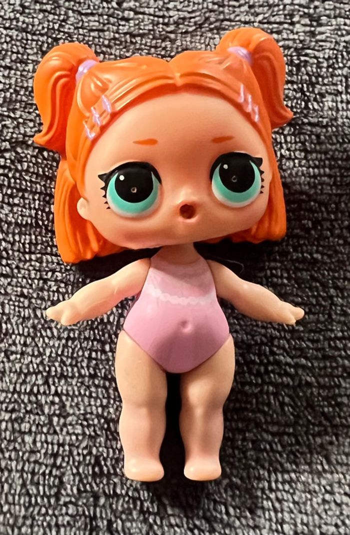 Petite poupée Lol surprise + accessoires comme sur la photos ( 19 ) - photo numéro 3