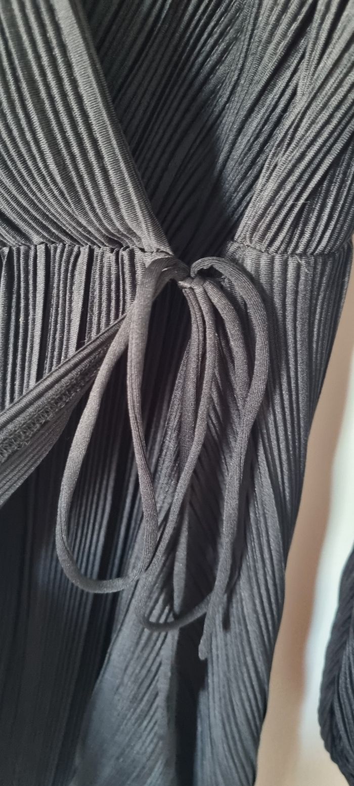 Petite robe noire Taille 36 H&M - photo numéro 5