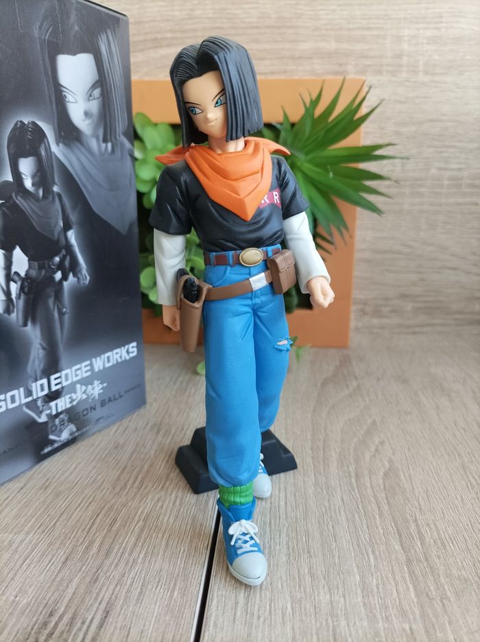 Figurine android C-17 Dragon Ball Z DBZ banpresto solid edge works Bandai Namco - photo numéro 4