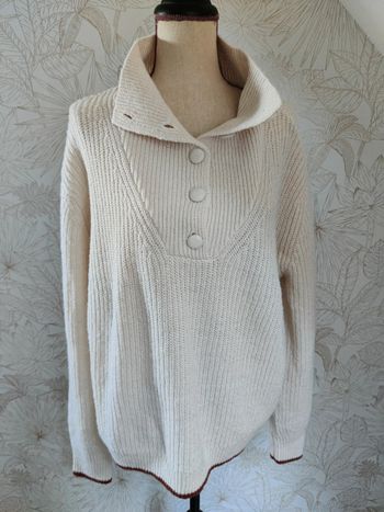 Pull la petite étoile taille 1