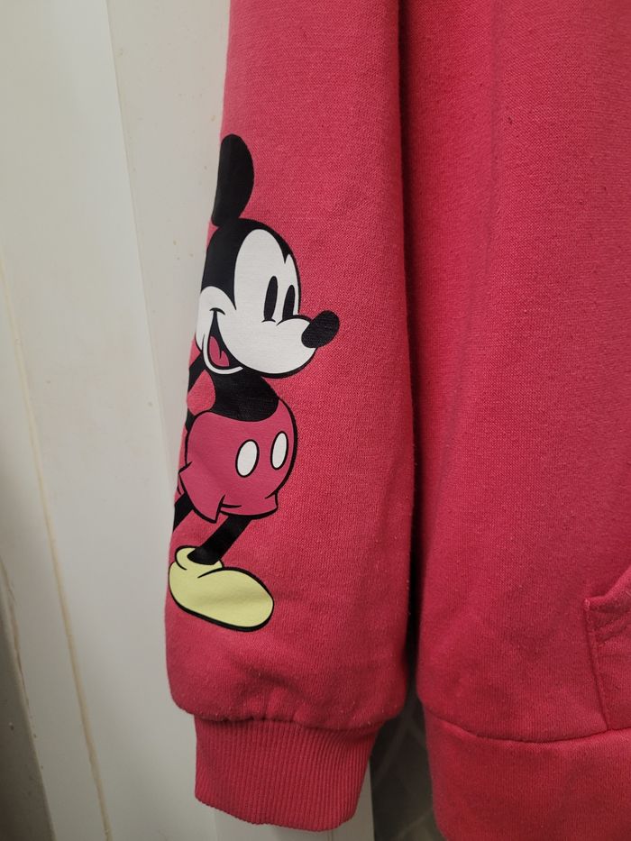 Pull a capuche Mickey mousse - photo numéro 3
