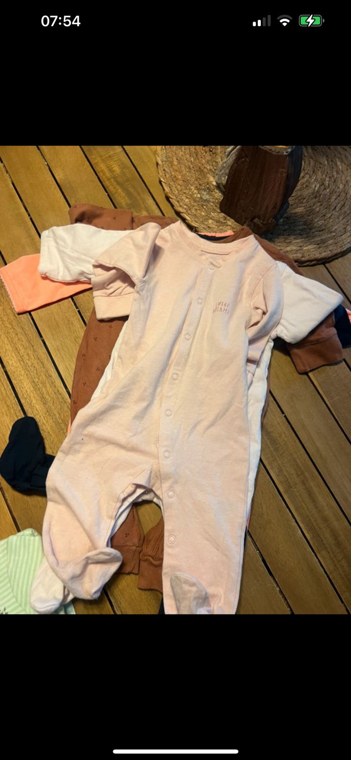 Lot de pyjamas fin taille 3 mois - photo numéro 7