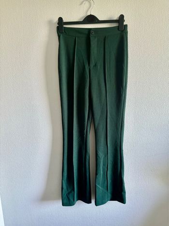 Pantalon fluide évasé vert