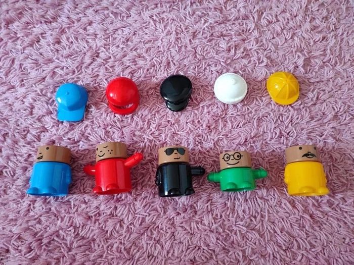 5 figurines - photo numéro 3