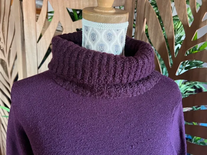 Pull à col roulé laine violet motif fleurs en perles brillants chaud taille 16 ans extensible - photo numéro 4