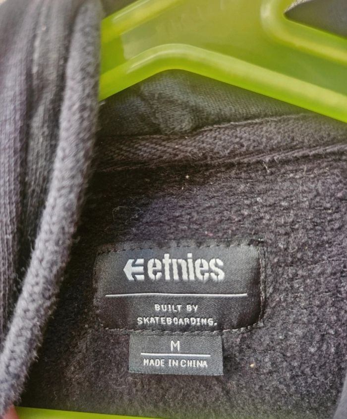 Sweat à capuche noir et orange etnies - photo numéro 3