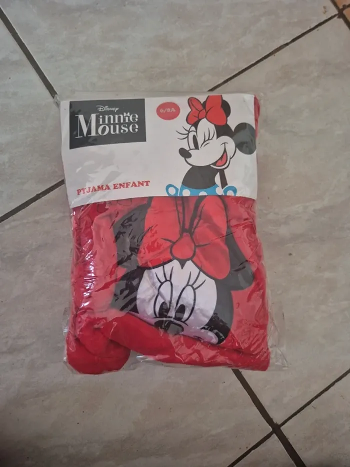Pyjamas deux pièces minnie 6/8 ans - photo numéro 4