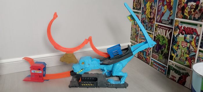 Circuit voiture hot wheels dinosaure - photo numéro 2