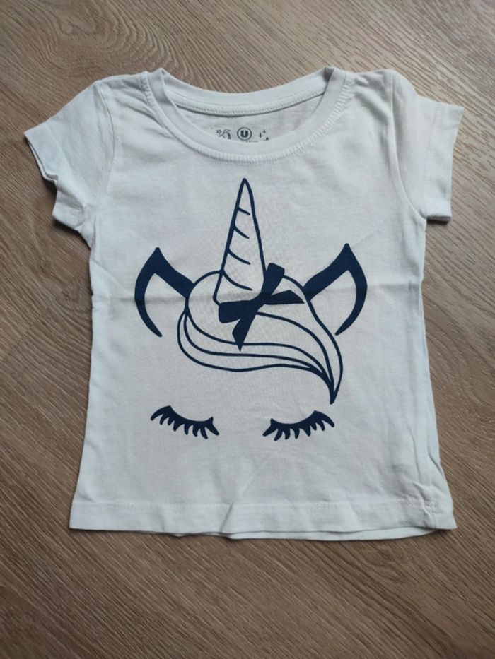 T-shirt fille 2 ans neuf