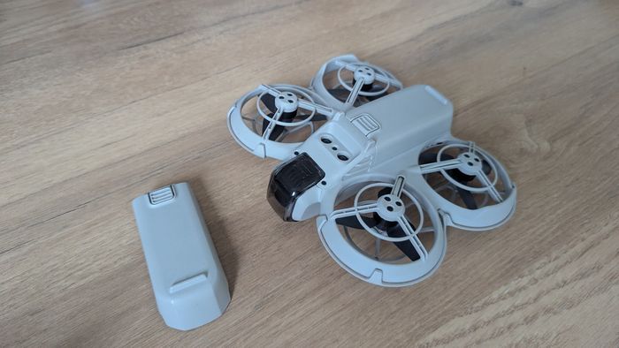 Dji néo + seconde batterie