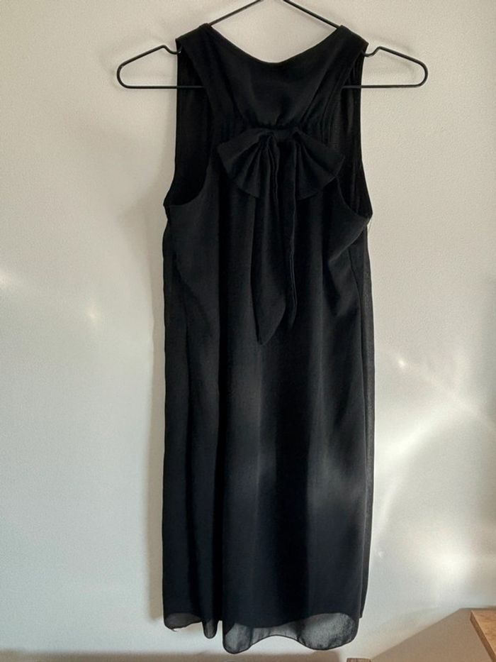 Petite robe noire - photo numéro 2