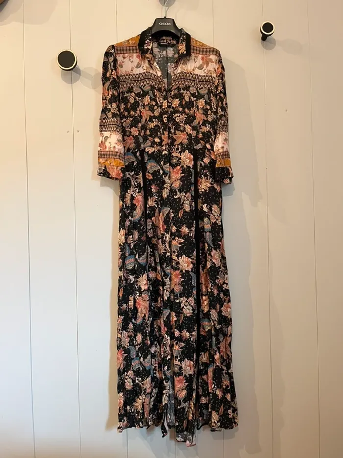 Robe longue Desigual – Taille 38 – Motif fleuri