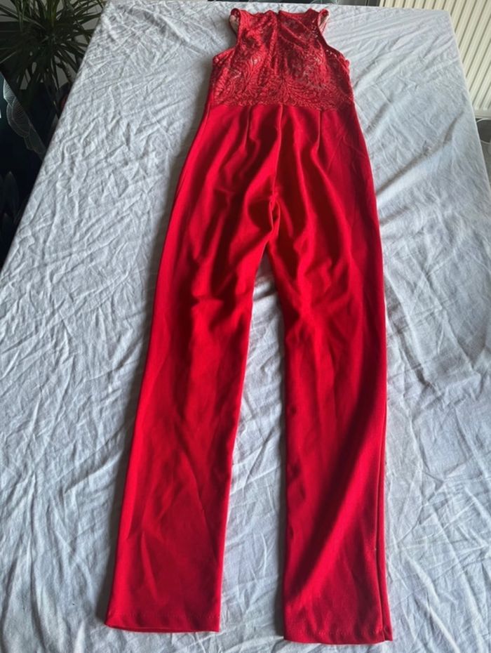 Combinaison rouge à dentelle - photo numéro 2