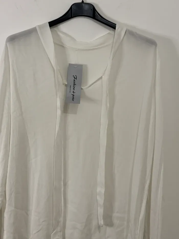 Blouse femme blanche – Manches longues – Taille jusqu’au 48 – Chic & tendance - photo numéro 2
